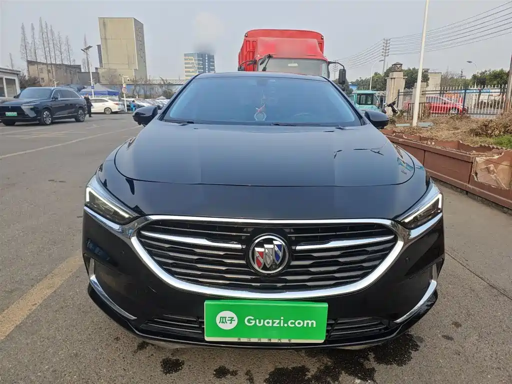 BUICK LACROSSE