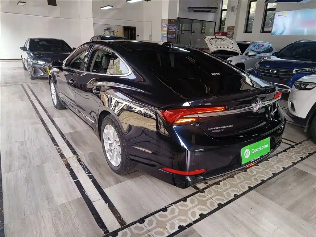 Buick LaCrosse 2022 552T Luxury фото 23