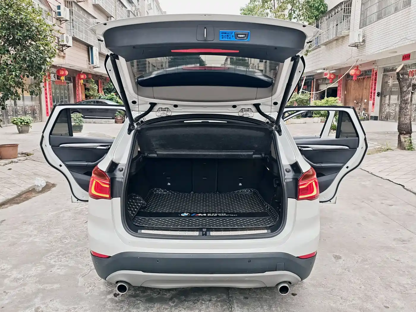 BMW X1 2018 sDrive20Li Leading Model фото 19