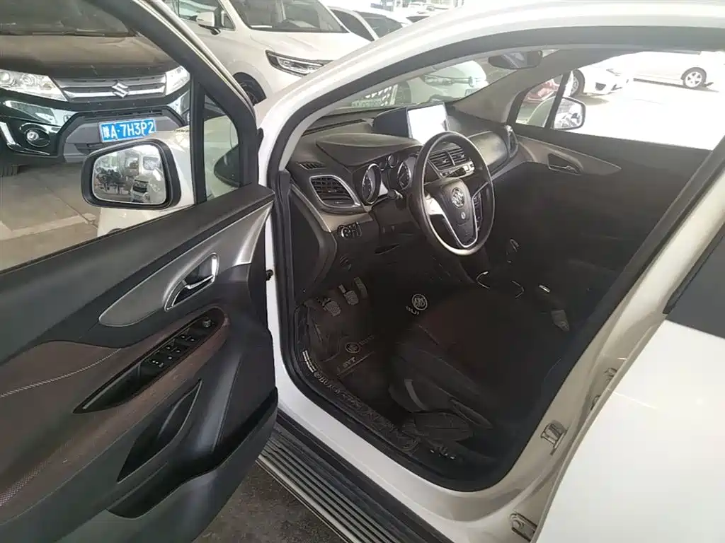 Buick Encore 2014 1.4T Manual 2WD Urban Progressive фото 16
