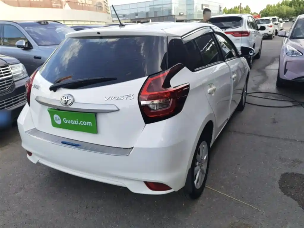 Toyota Vios FS 2021 1.5L CVT Fengchi Edition фото 7