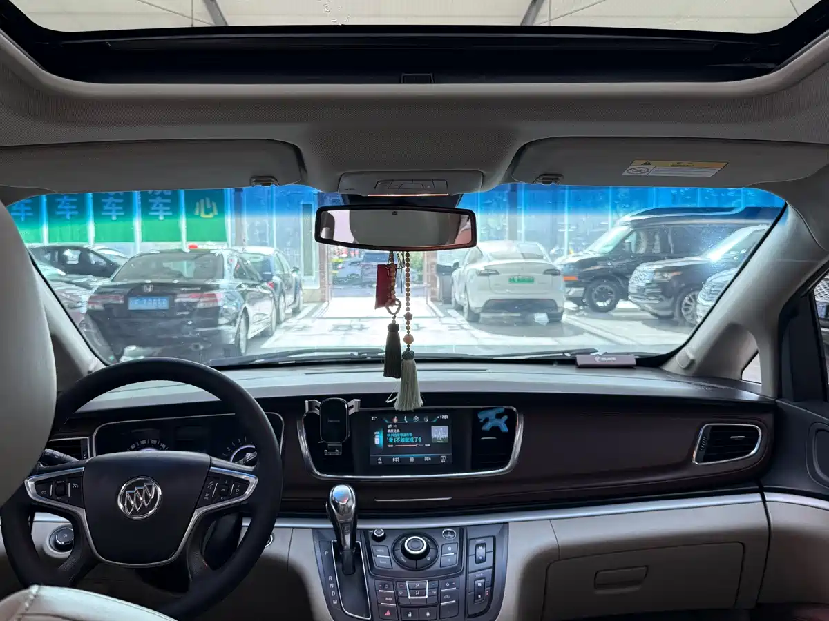 Buick GL8 2018 28T Luxury Model China VI фото 20