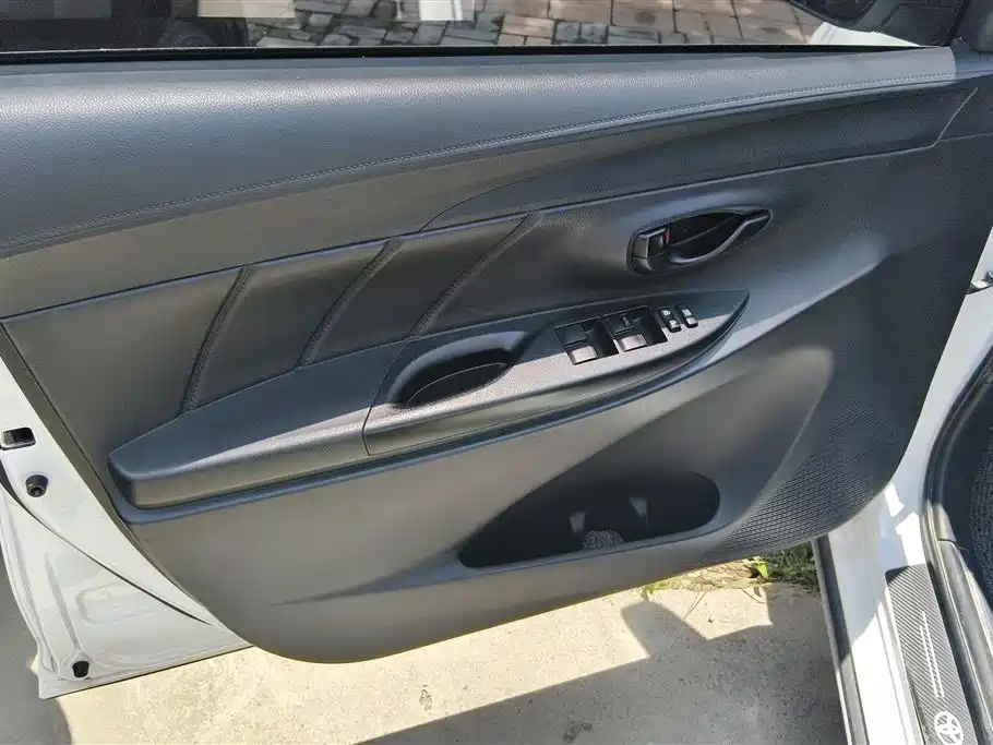Toyota YARiS L Zhi Xuan 2020 Zhi Xuan X 1.5L CVT Leading фото 7