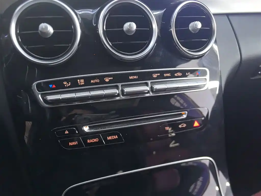 Mercedes-Benz C-Class 2017 Facelift C 200 Sport Edition фото 5