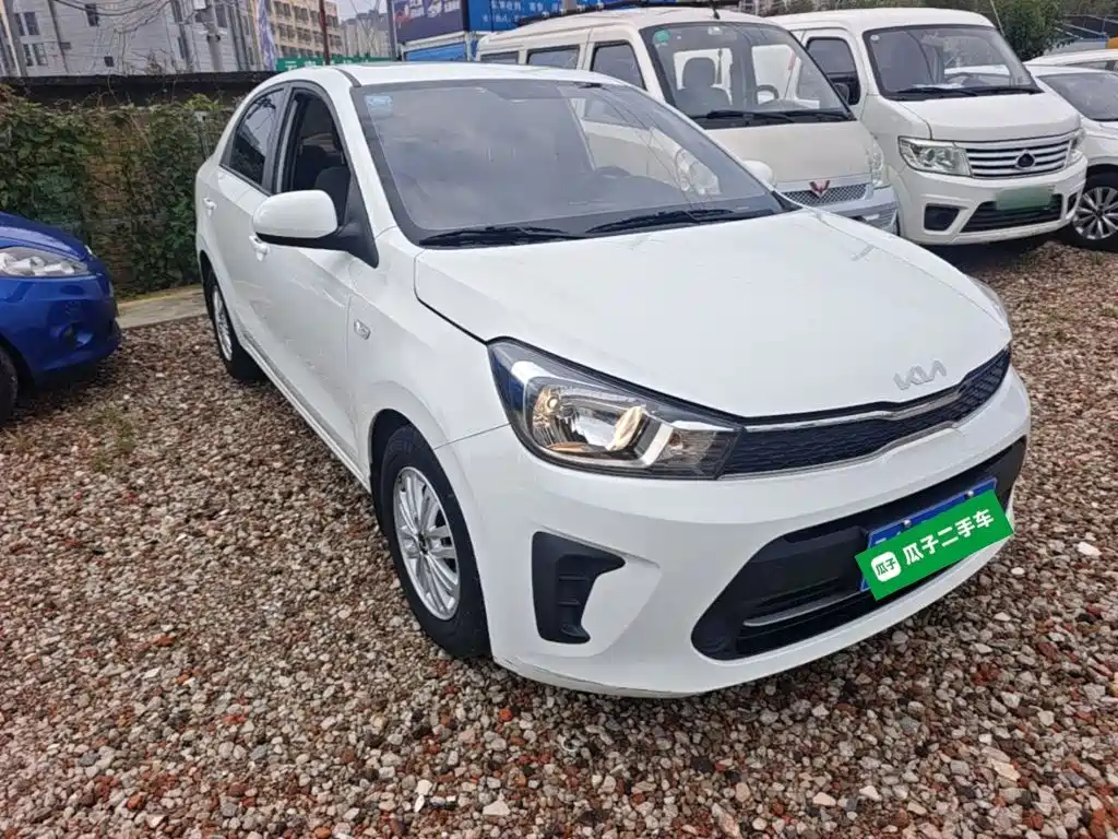 Kia Huan Chi 2022 2020 Facelift 1.4L Auto Comfort Sunroof Edition