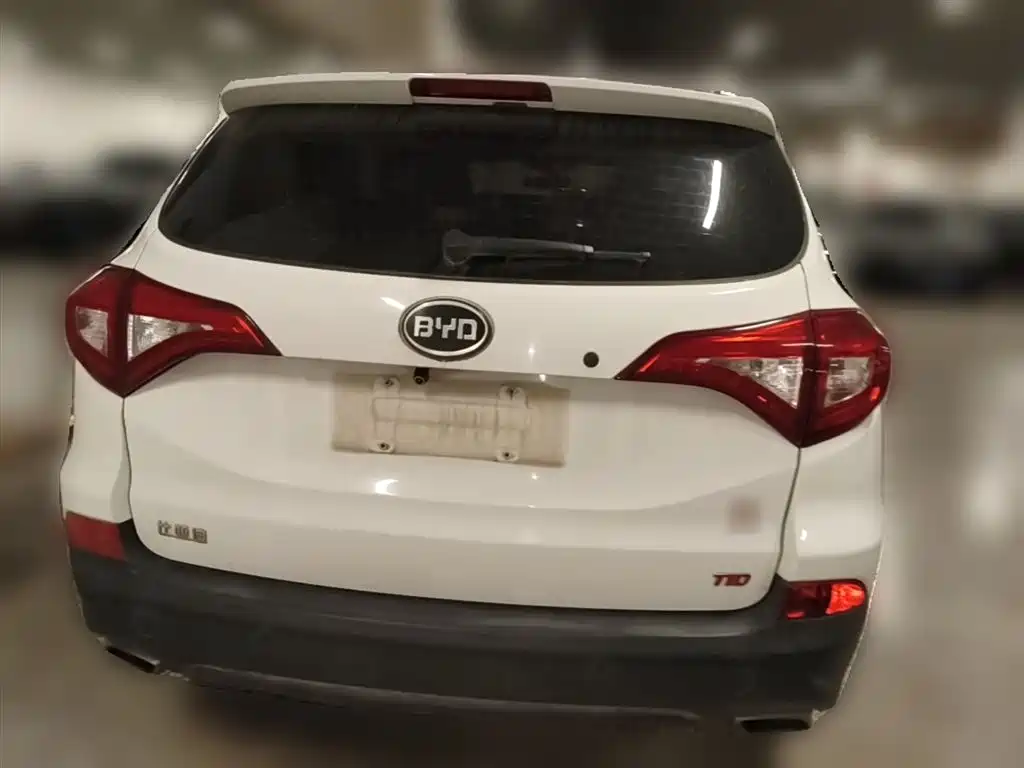 BYD Song 2016 Unrivaled Edition 1.5TID Automatic Leading Edition фото 10