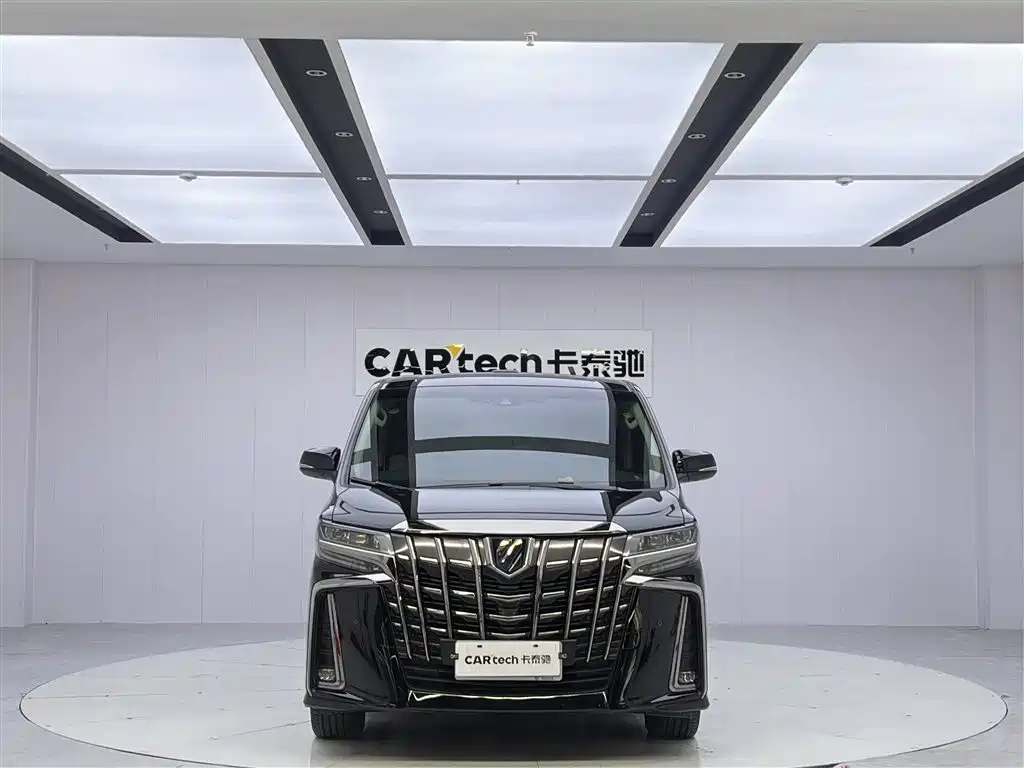 Toyota Alphard 2023 Dual Hybrid 2.5L Ultimate Gold Edition фото 3