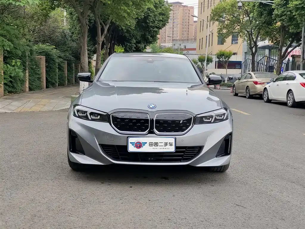 BMW i3 2024 eDrive 40 L Shadow Night Package фото 2