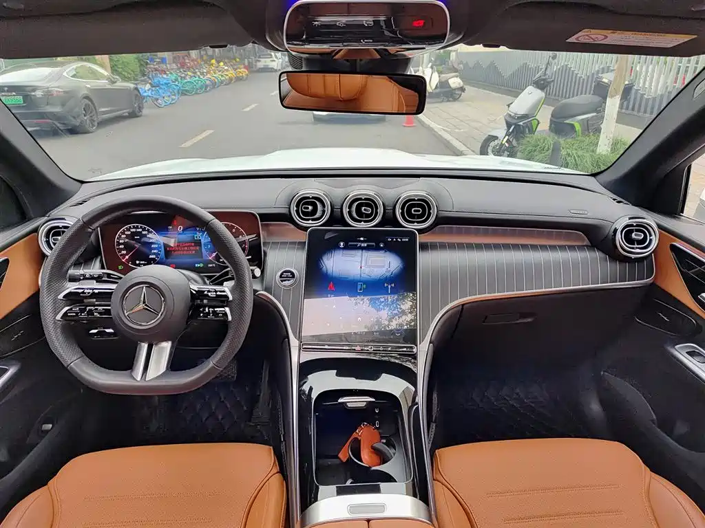 Mercedes-Benz GLC 2024 GLC 300 L 4MATIC Dynamic 5-seater фото 9