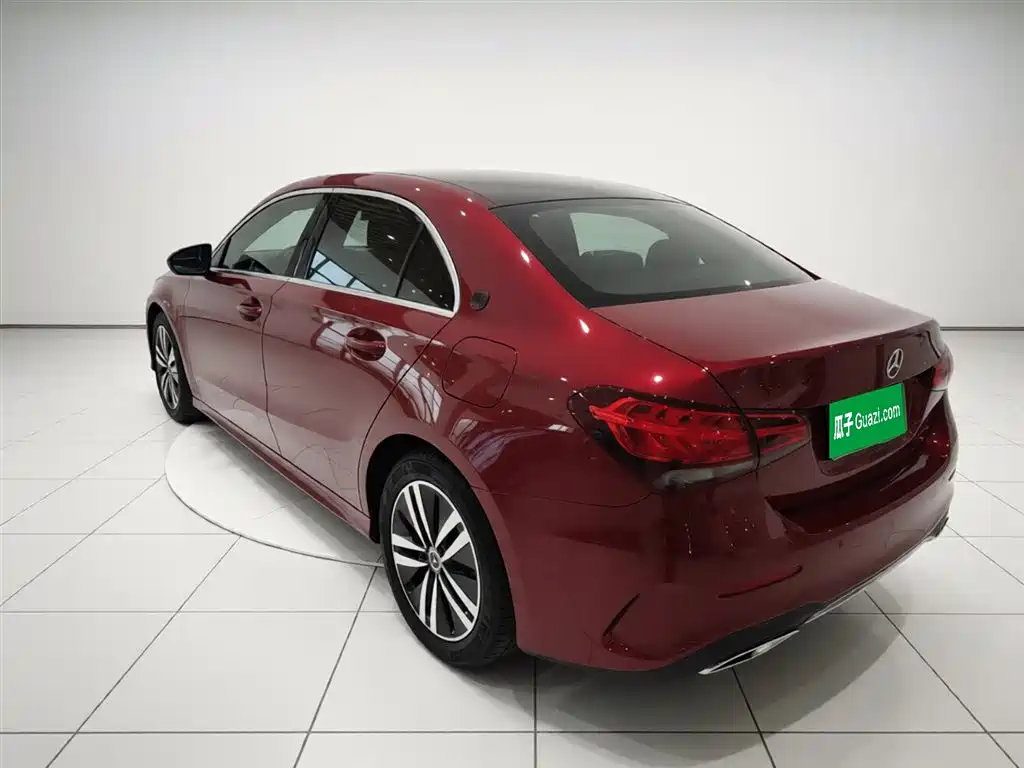 Mercedes-Benz A-Class 2020 A 180 L Sport Sedan фото 5