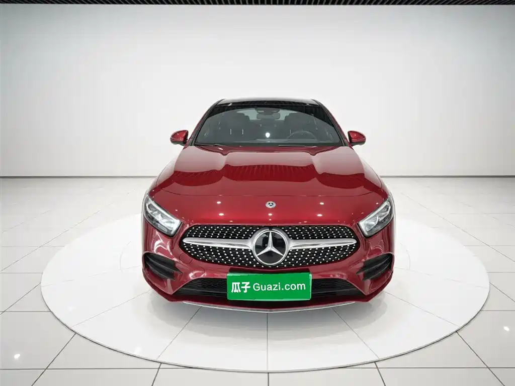 Mercedes-Benz A-Class 2020 A 180 L Sport Sedan фото 3