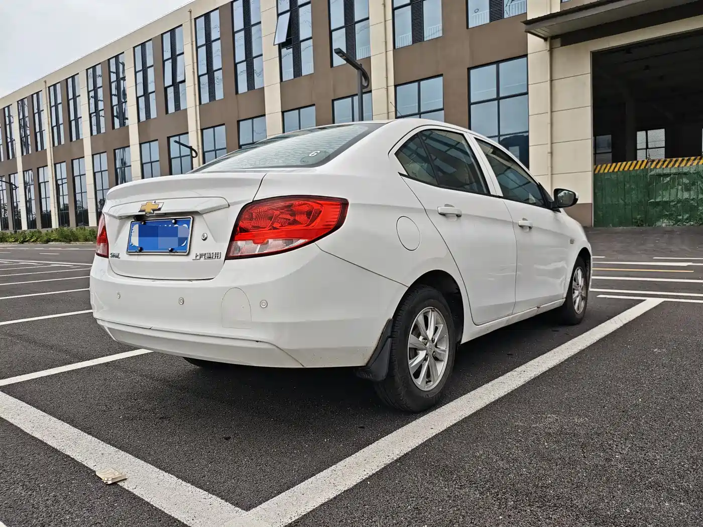 Chevrolet Sail 2015 Sail 3 1.3L AMT Ideal Edition фото 4