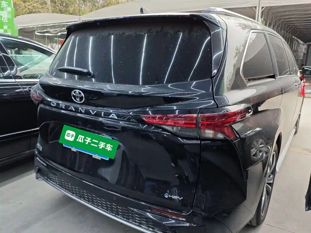 TOYOTA GREVIA