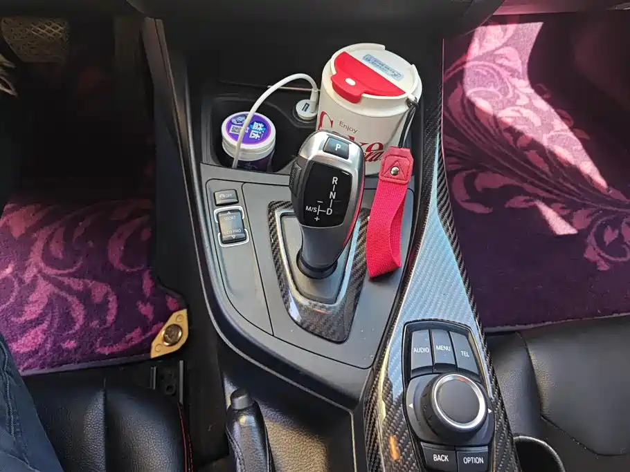 BMW 2 Series (Import) 2017 220i Leading фото 16