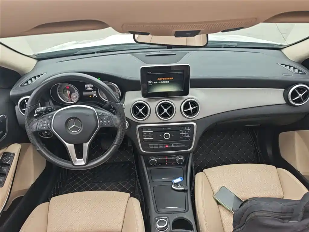 Mercedes-Benz GLA 2016 GLA 200 Fashion фото 10