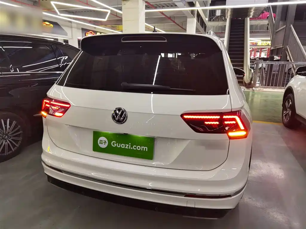 Volkswagen Tiguan L 2019 Facelift 330TSI Auto 2WD R-Line Flagship China VI фото 4