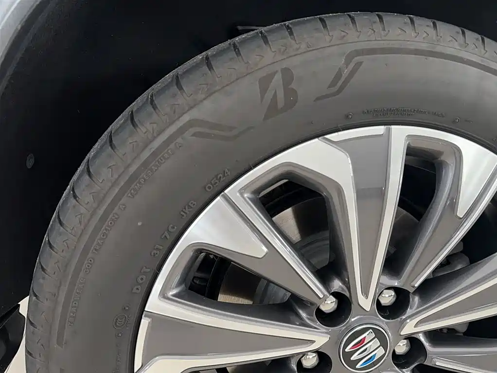 Buick Envision Plus 2024 Envision Plus 28T 4WD Premium Edition фото 11