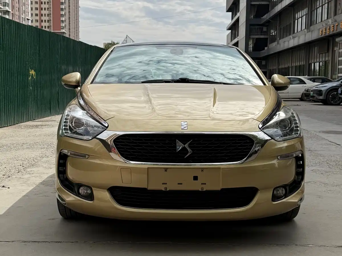 DS 5 2016 2015 1.6T Luxury THP160