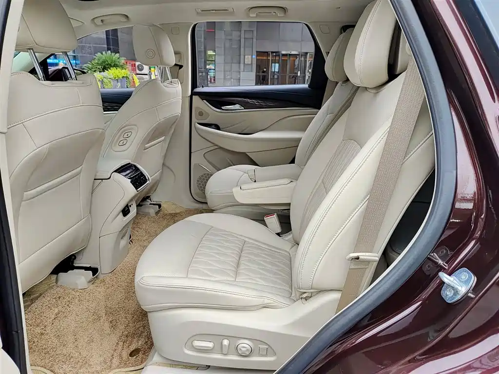 Buick Enclave 2022 652T 4WD Avenir 6-Seater фото 8