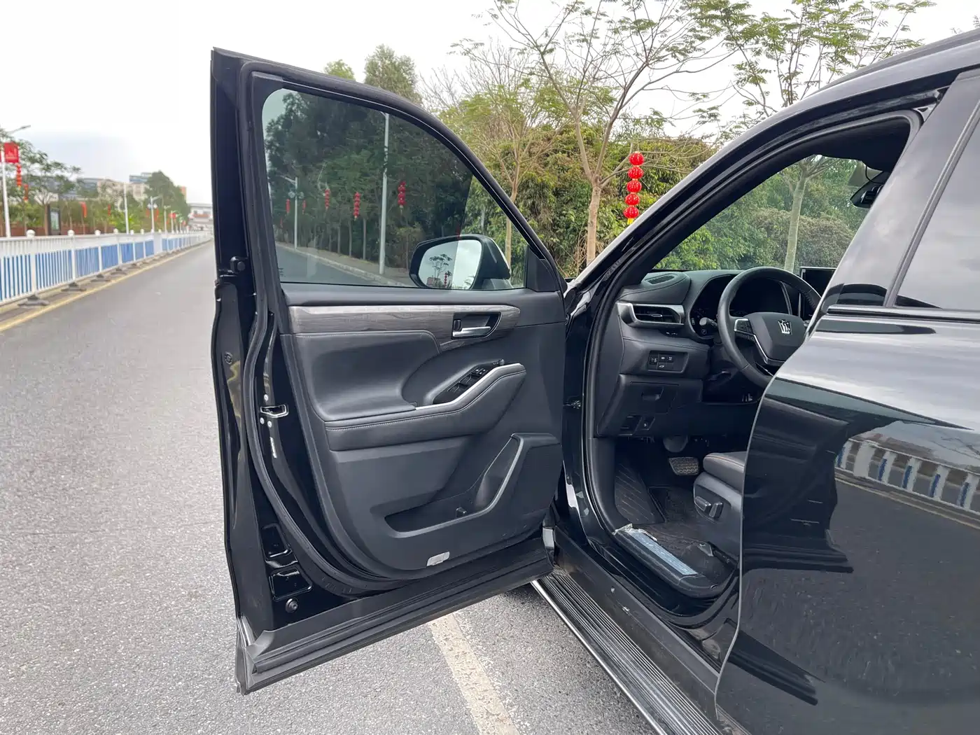 Toyota Crown Kluger 2024 2.5L HEV 4WD Premium Edition фото 22