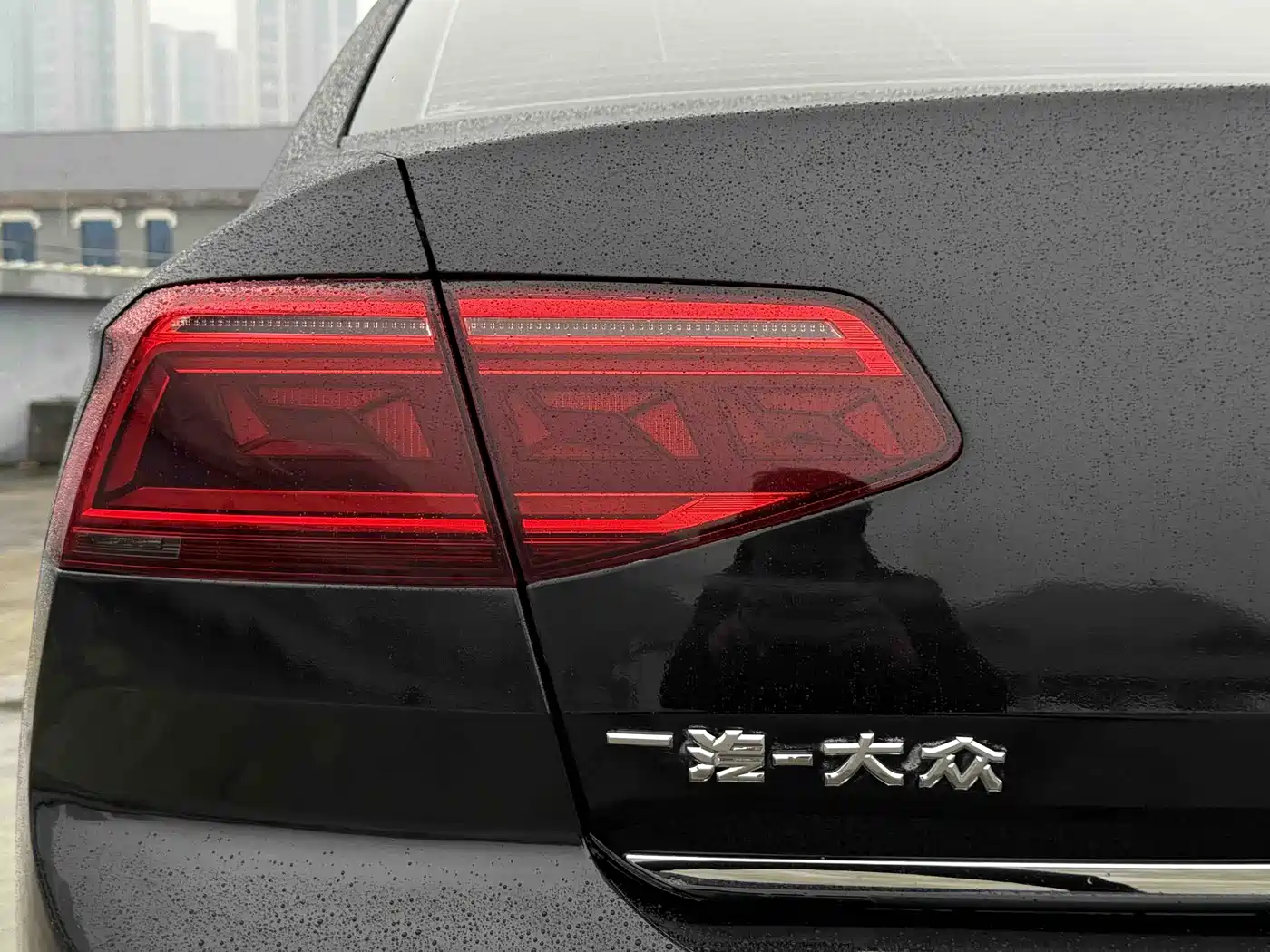 VOLKSWAGEN MAGOTAN GTE PLUG IN HYBRID