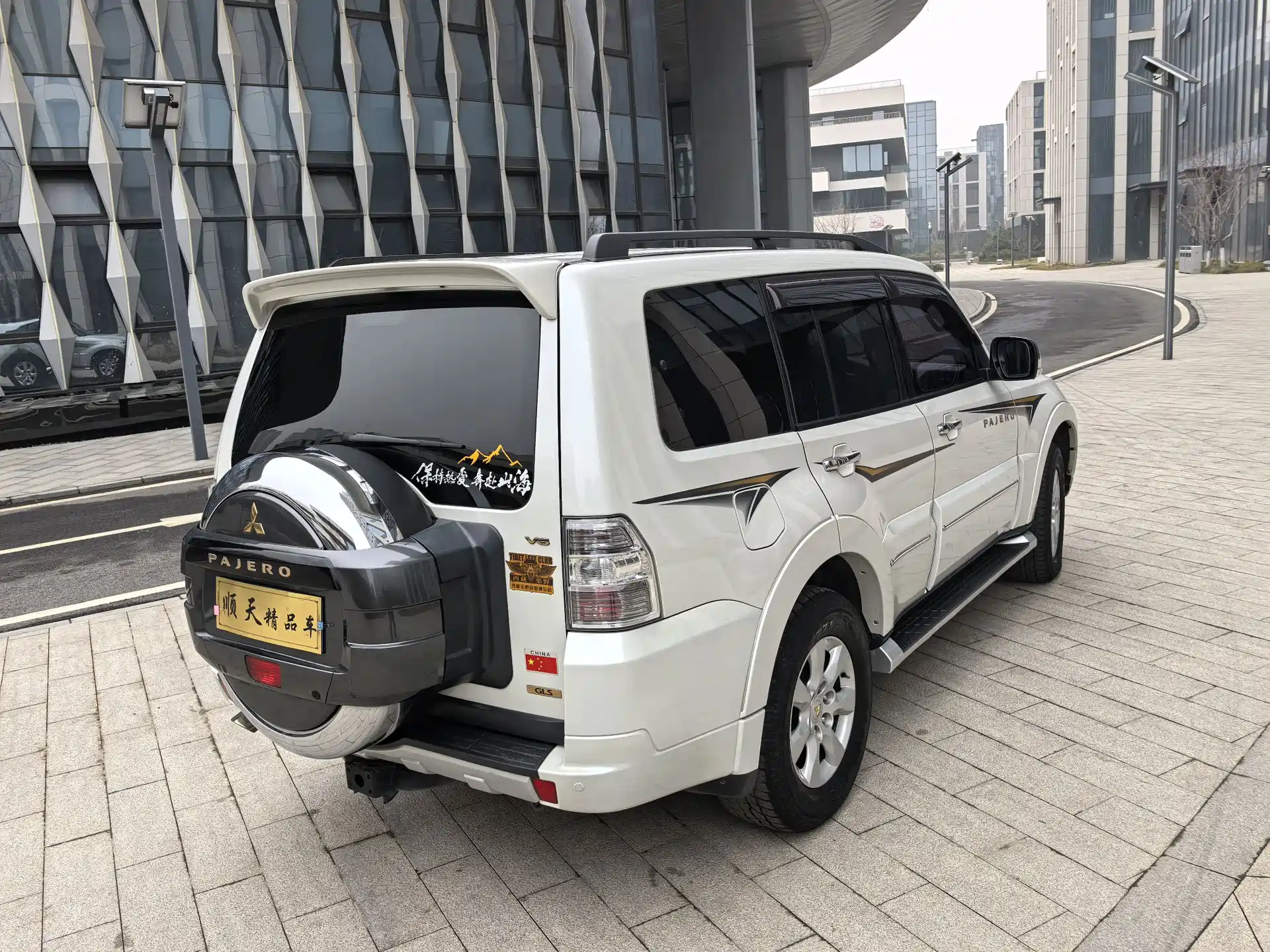 Фото 4 - Mitsubishi Pajero (Import)