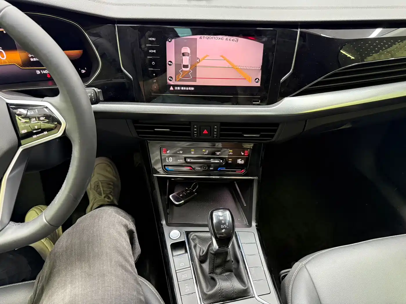 Volkswagen Passat 2023 280TSI Business Edition фото 9