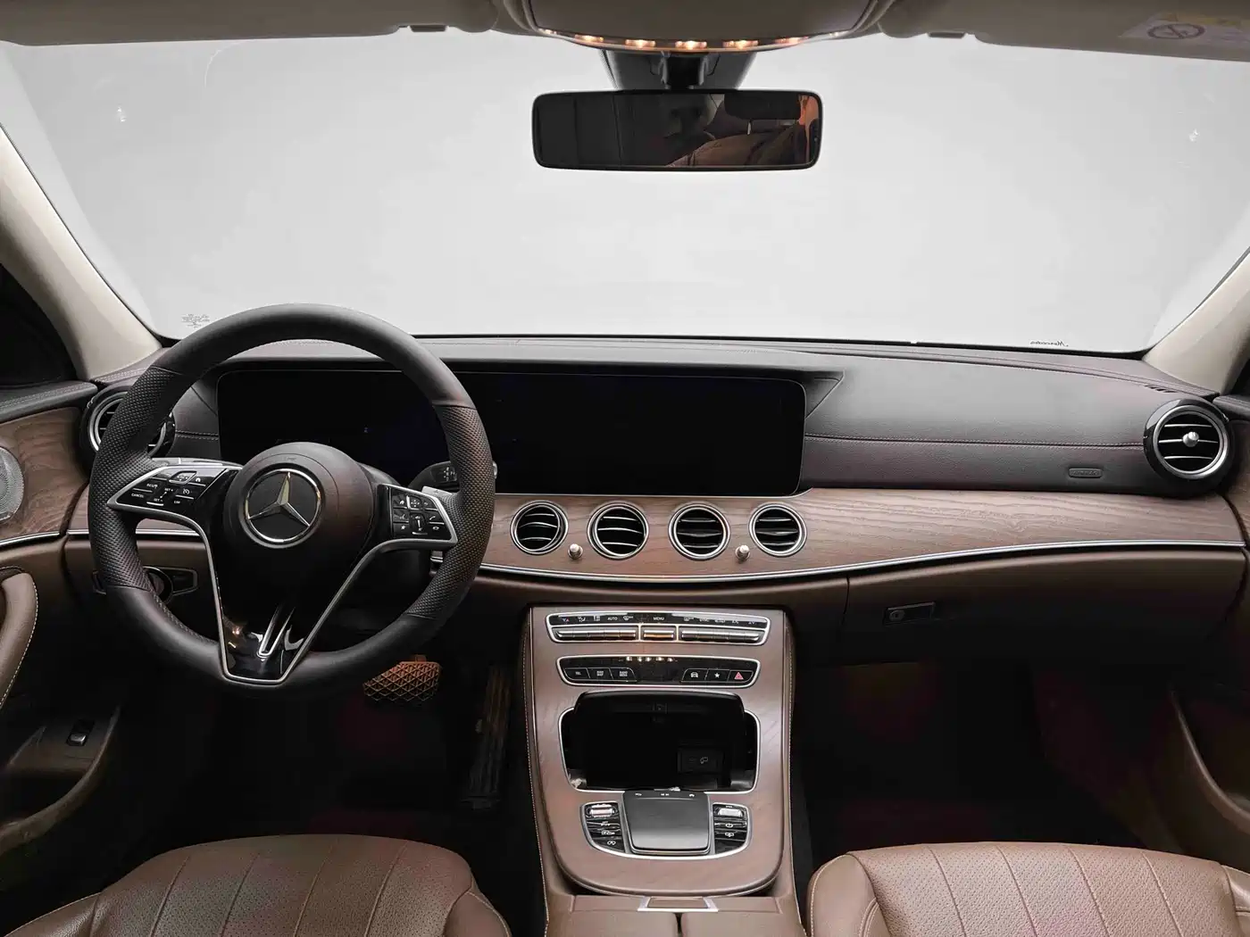 Mercedes-Benz E-Class 2021 Facelift E 300 L Luxury фото 12