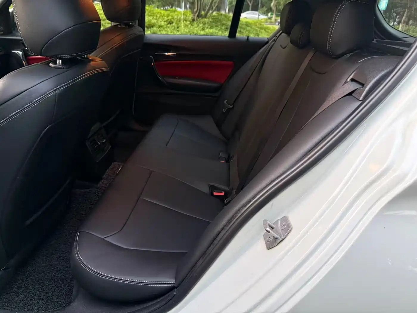 BMW 1 Series (Import) 2013 Facelift 118i Sport Model фото 15