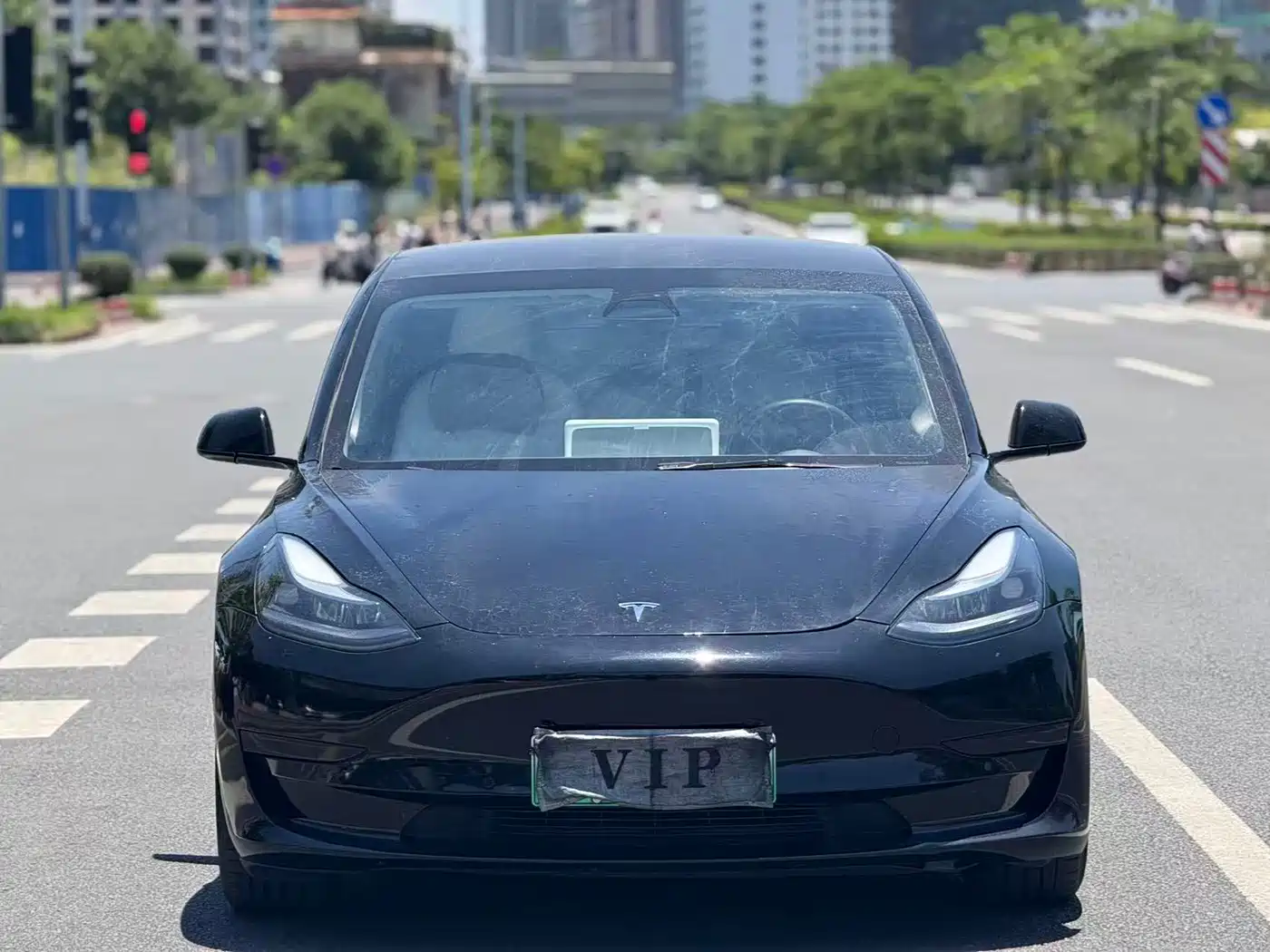 Фото 2 - Tesla Model 3