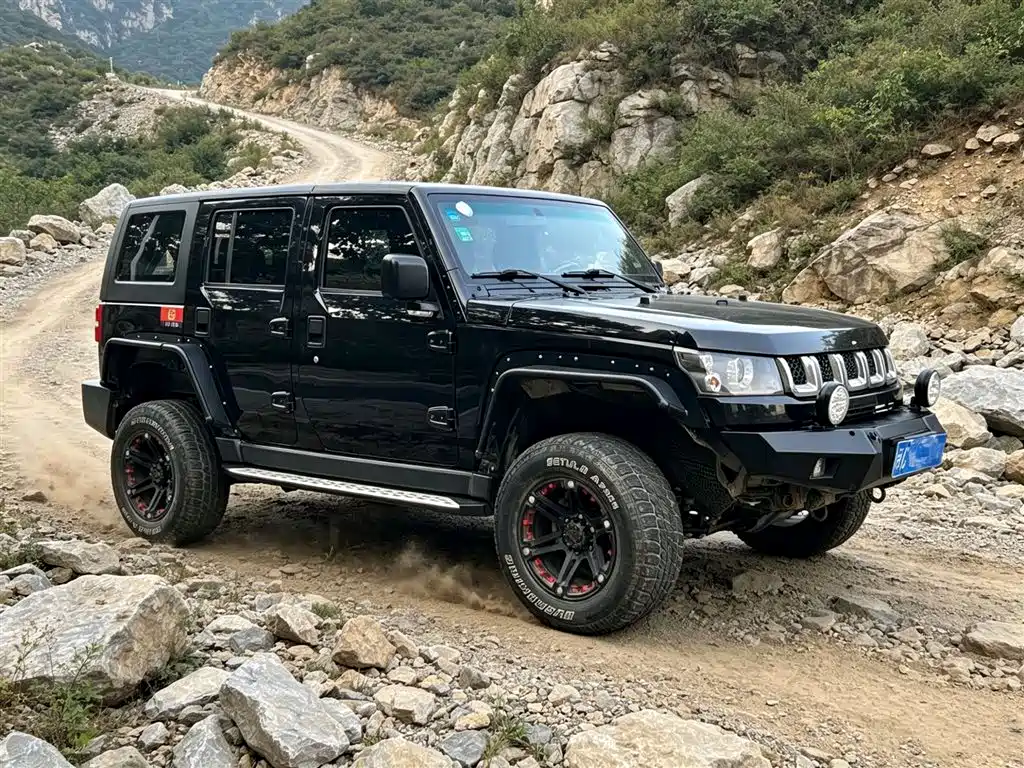 BAIC ORV Beijing Offroad BJ40 2017 40L 2.3T Automatic 4WD China Rally Champion Edition фото 3