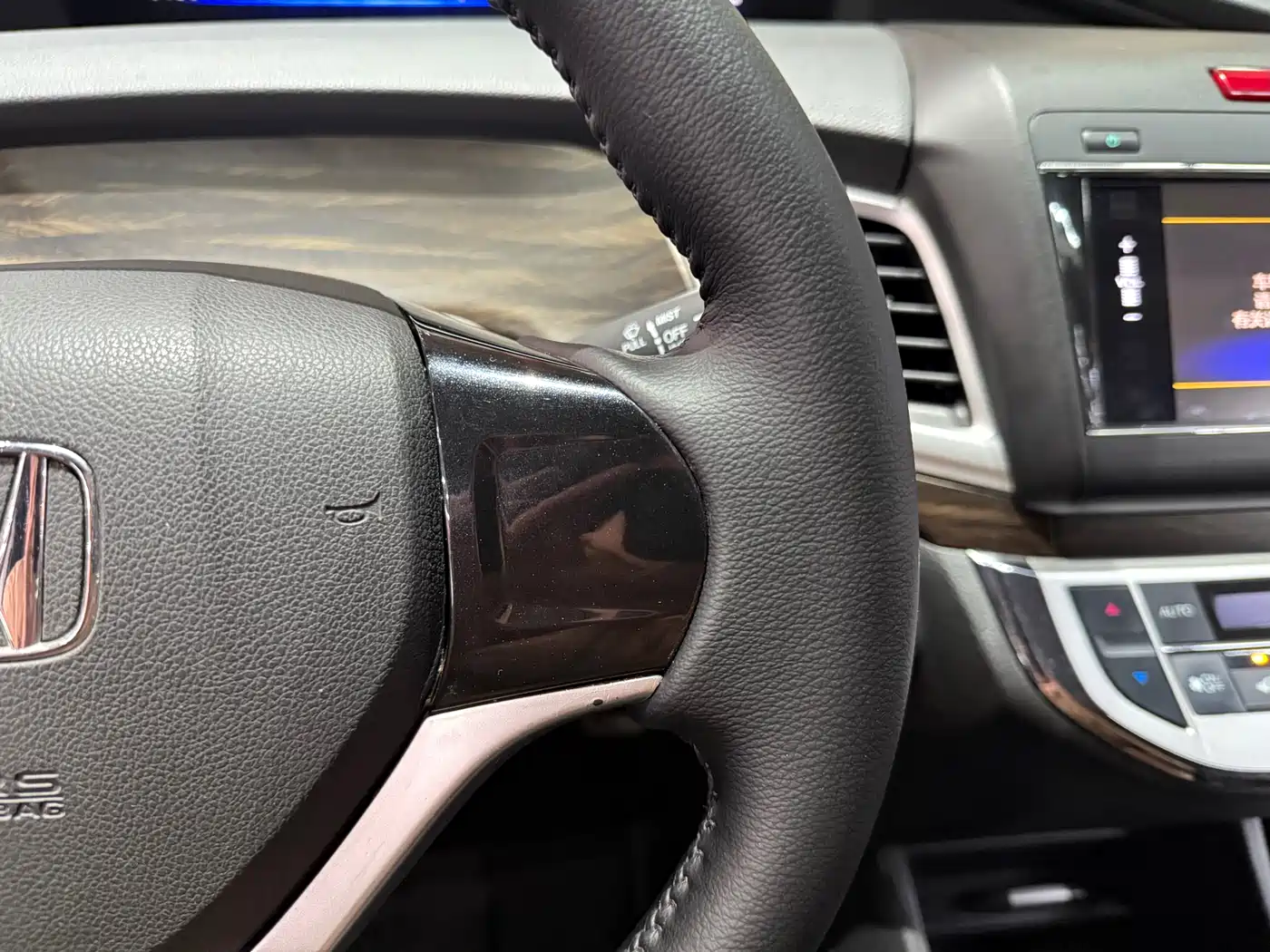 Honda Jade 2018 2017 1.8L Automatic Comfort Edition 5-seater