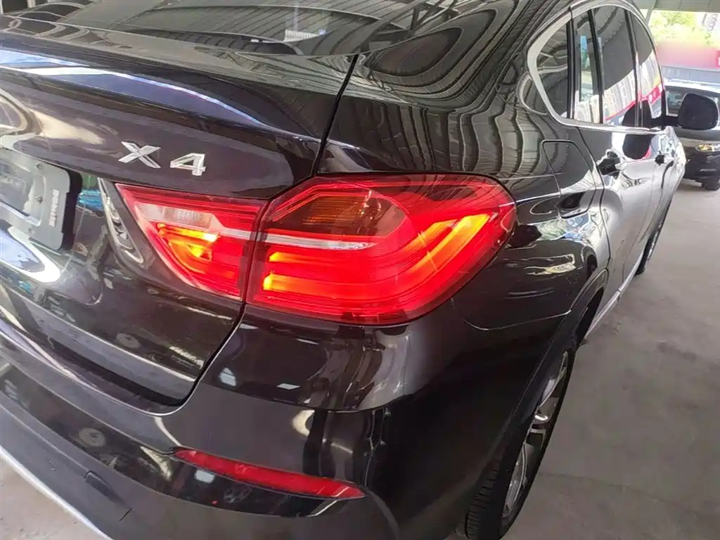 BMW X4 2014 xDrive20i X Design Package фото 8