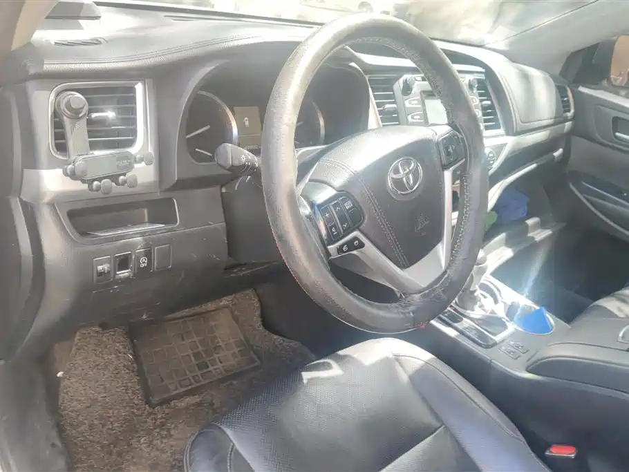 Toyota Highlander 2015 2.0T AWD Luxury Edition 7-seater фото 12