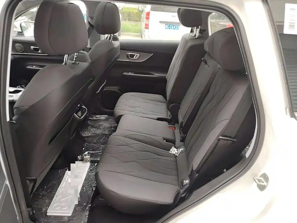 Chery Tiggo 8 PLUS 2026 2025 290TGDI DCT Luxury 5-seater