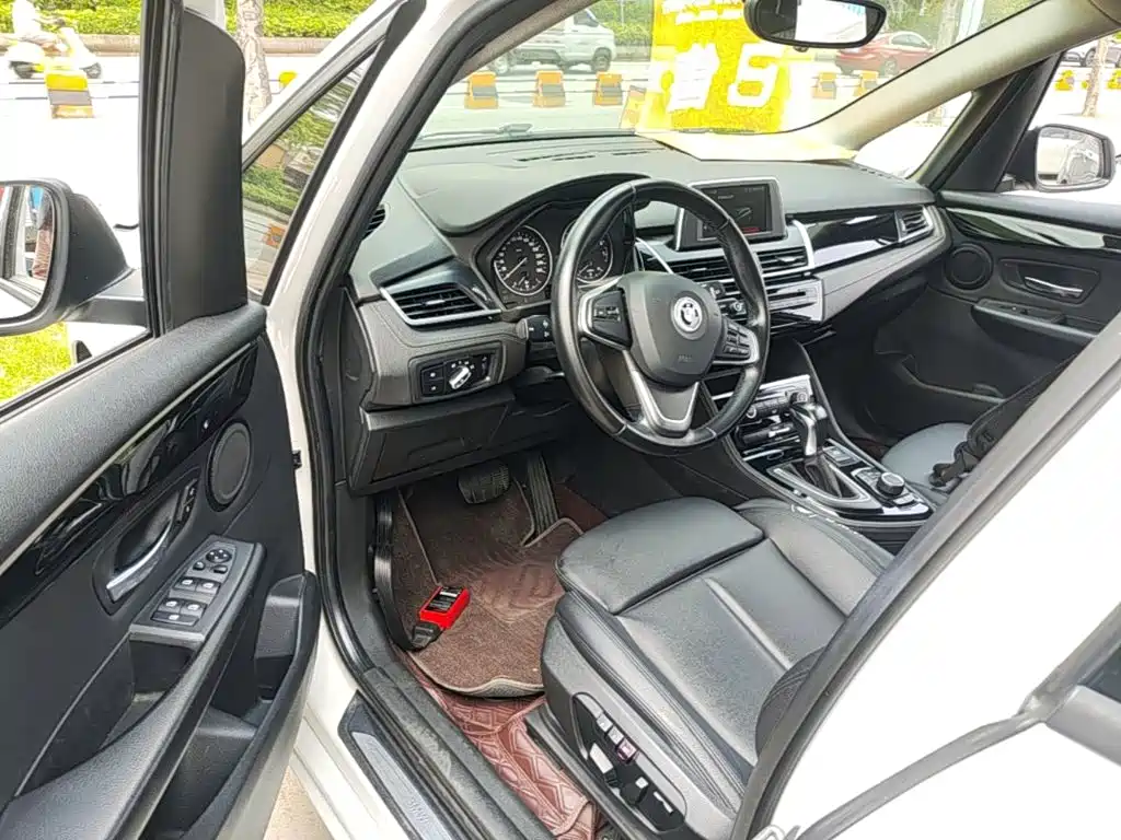 BMW 2 Series Touring 2018 2016 218i Sport Design Package