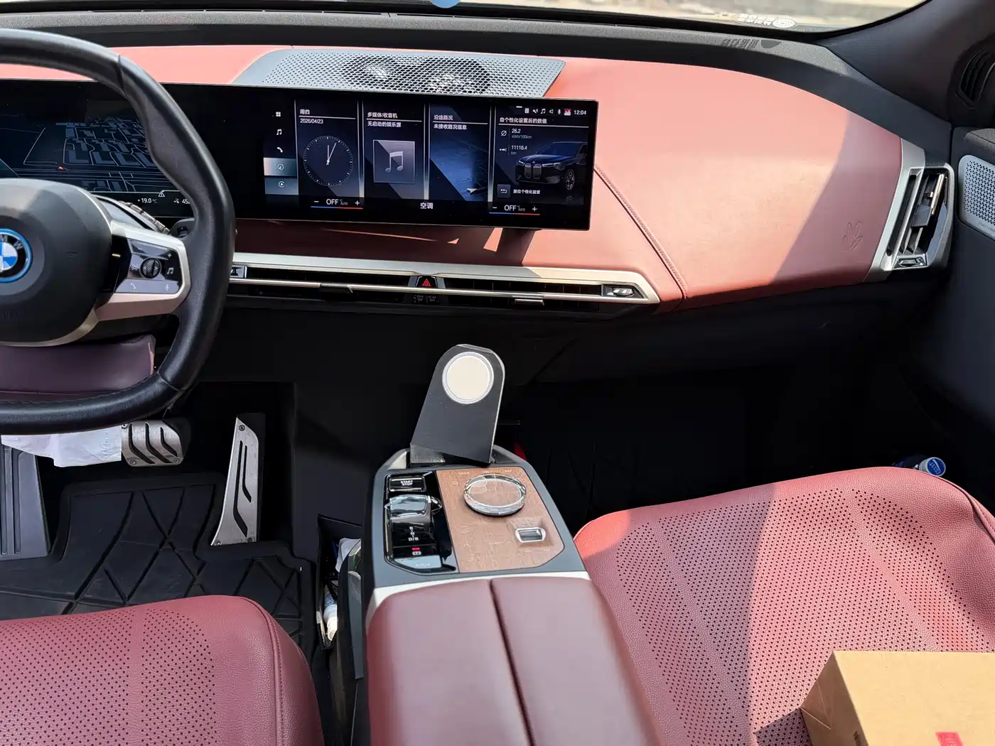 BMW iX M60 2022 M60 фото 6
