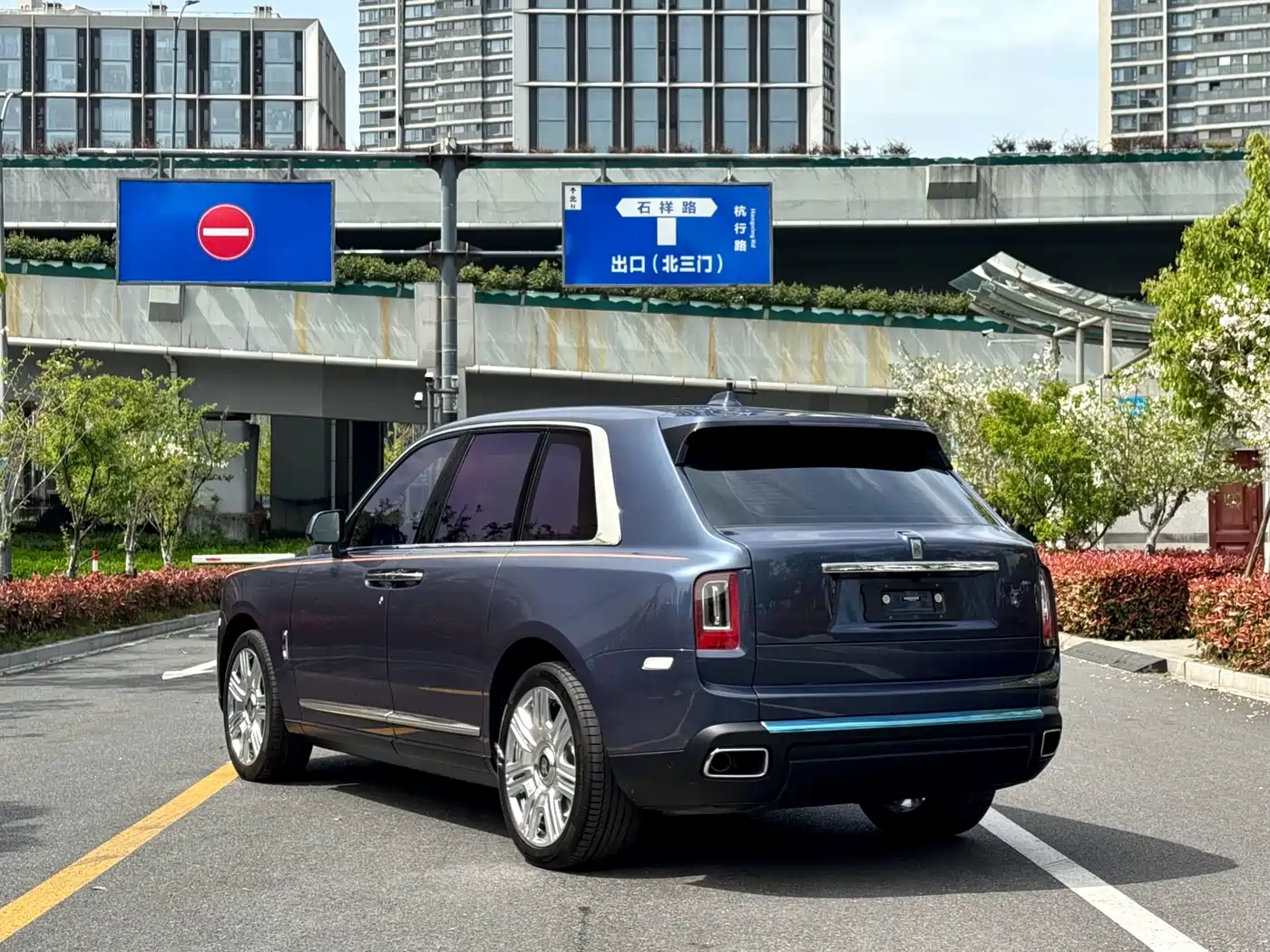 ROLLS-ROYCE CULLINAN
