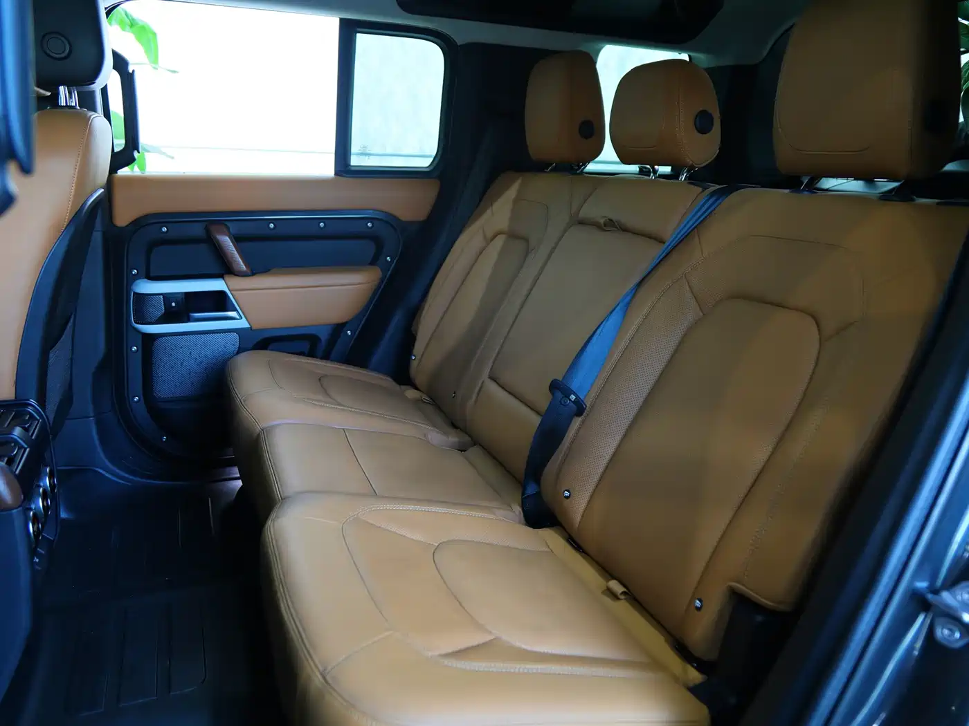 Land Rover Defender 2025 2024 110 3.0T P400 Dark Special Edition