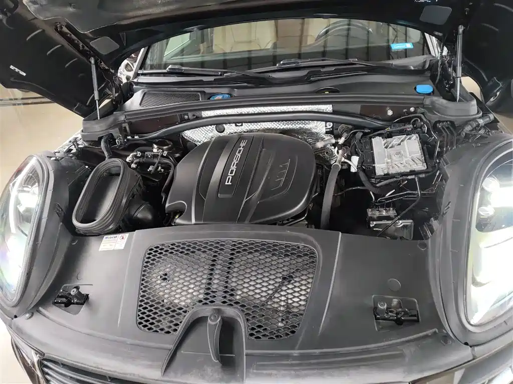 Porsche Macan 2018 Macan 2.0T фото 20