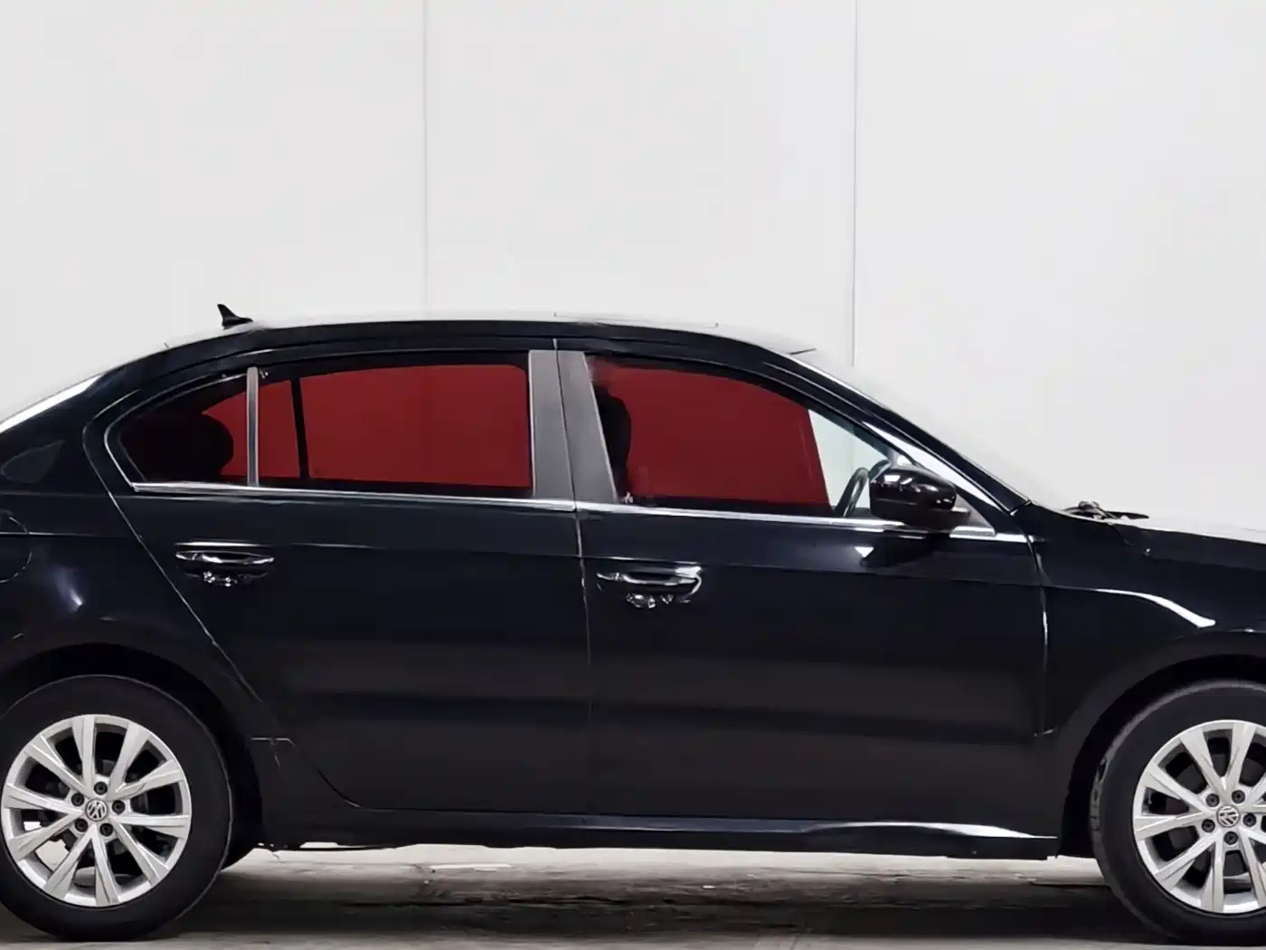 Volkswagen Lavida 2017 1.6L Automatic Comfort Edition фото 8