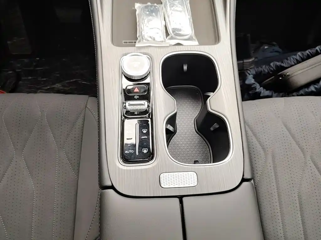 Chery Tiggo 8 PLUS 2026 2025 290TGDI DCT Luxury 5-seater