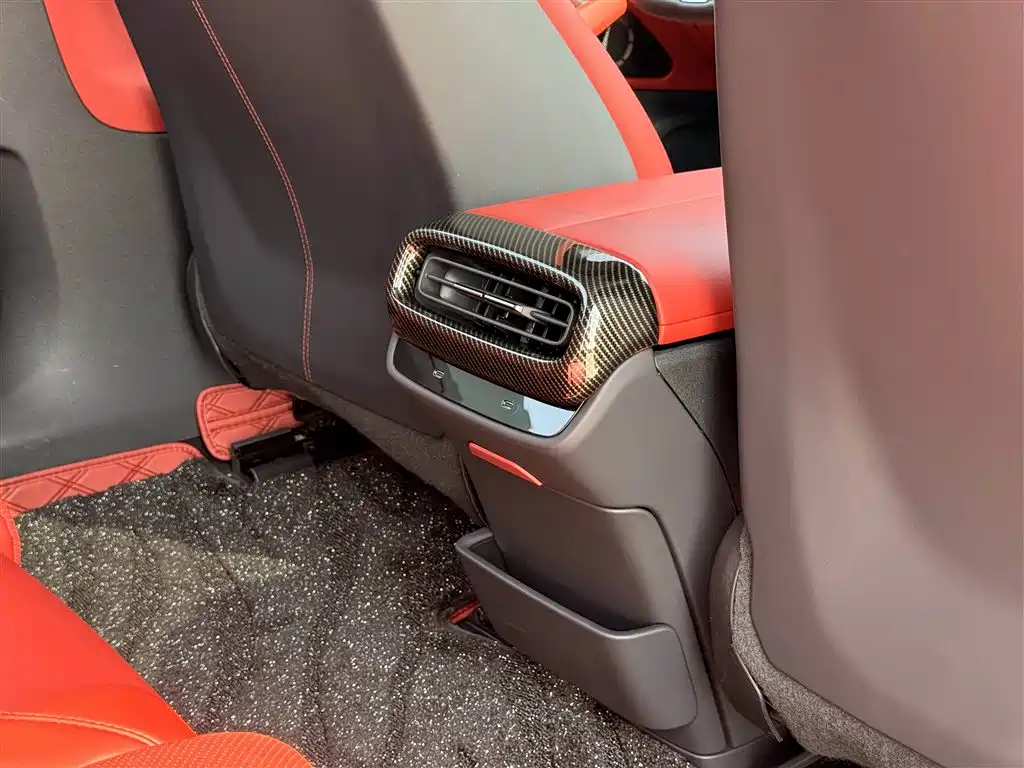 Xiaomi Auto Xiaomi SU7 2024 RWD Ultra Long Range Advanced Smart Driving Pro Edition фото 17