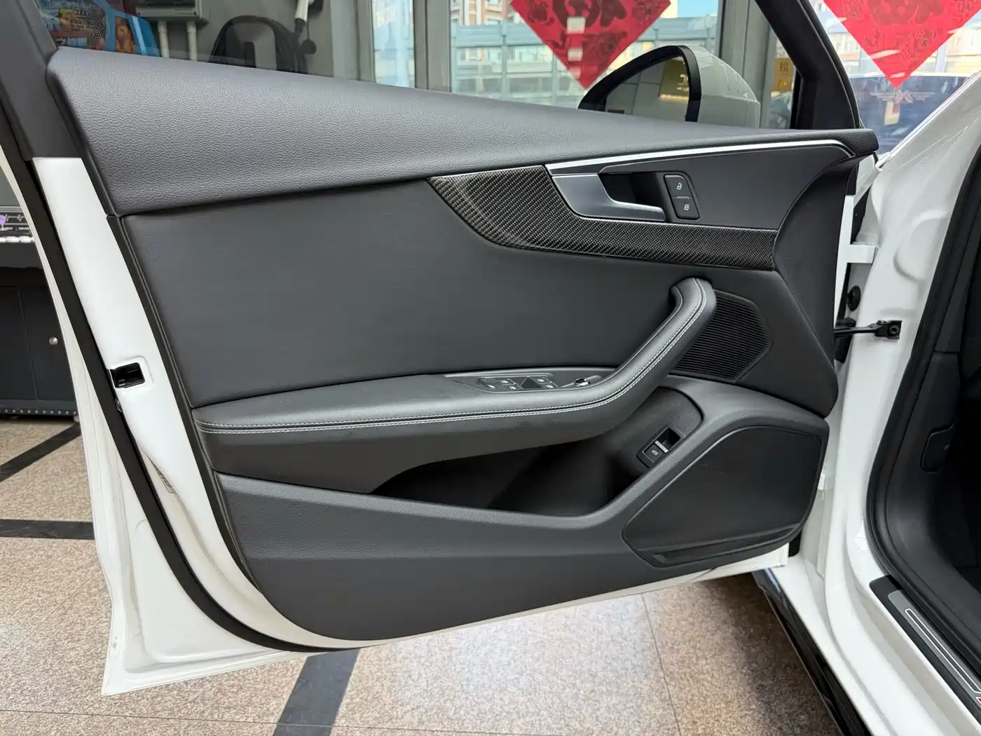 Audi A4L 2023 40 TFSI Luxury Sport фото 11