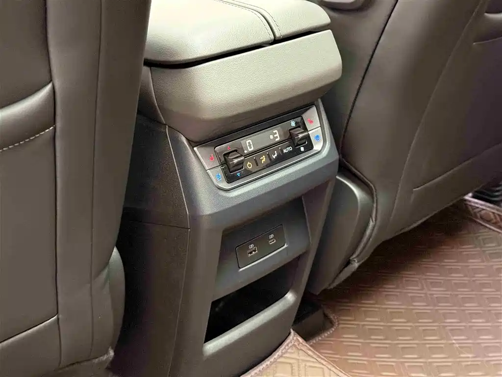 Ford Edge 2025 2025 Edge L 2.0T EcoBoost AWD 7-seater Premium