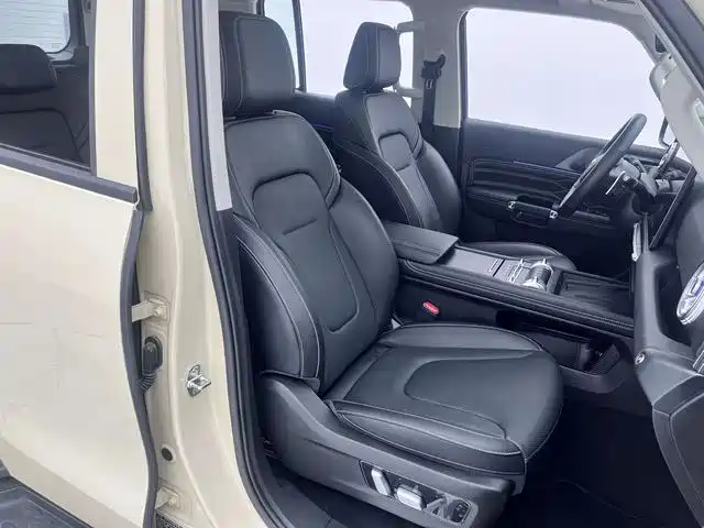 TANK TANK 300 NEW ENERGY