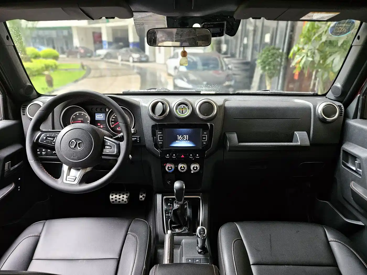 BAIC ORV Beijing Offroad BJ40 2016 Model 40L 2.3T Automatic 4WD Exclusive фото 11