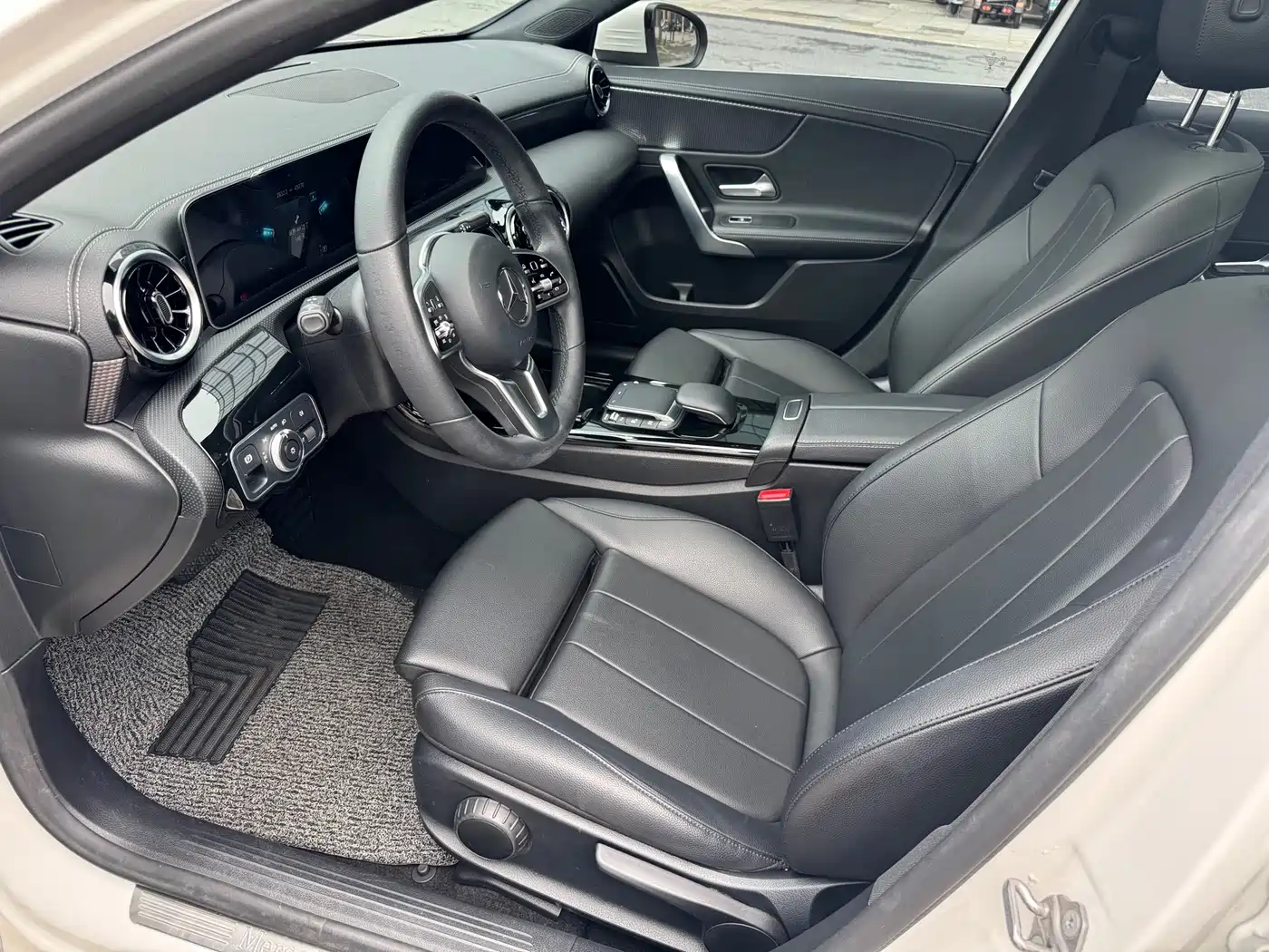 Mercedes-Benz A-Class 2020 Facelift A 200 L Sport Sedan Fashion фото 7