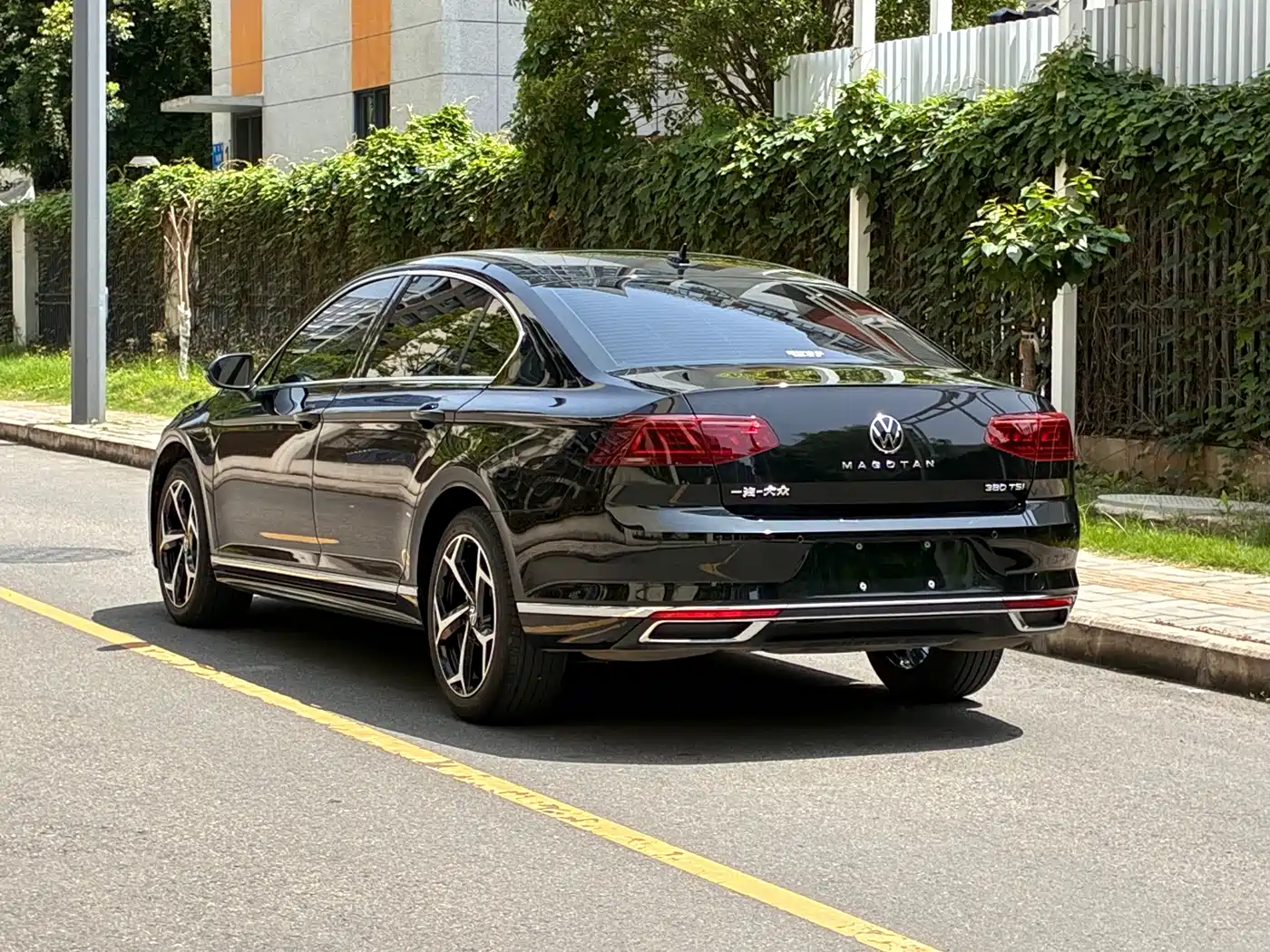 VOLKSWAGEN MAGOTAN