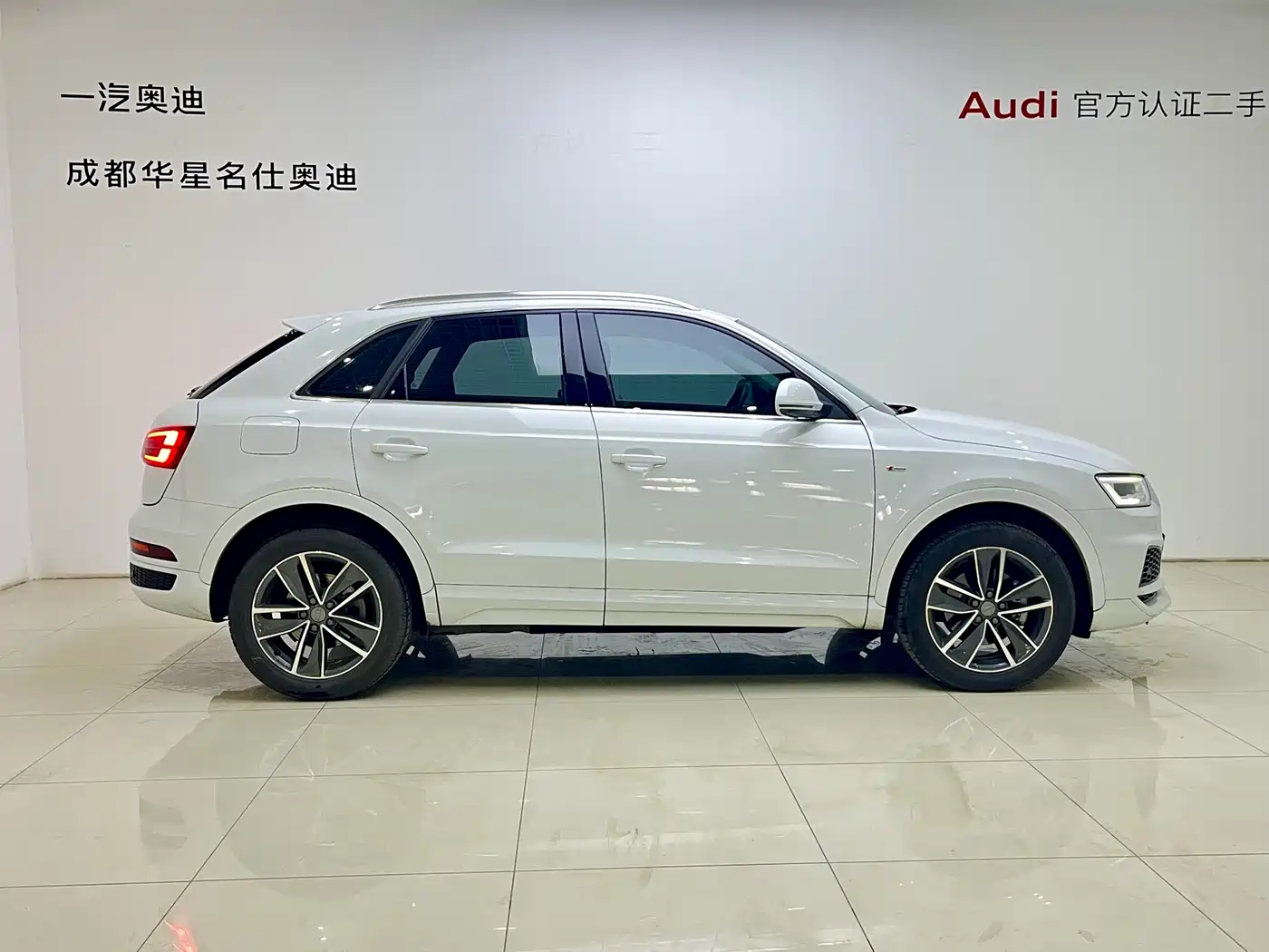 Audi Q3 2018 35 TFSI Fashion Collector's Edition фото 3